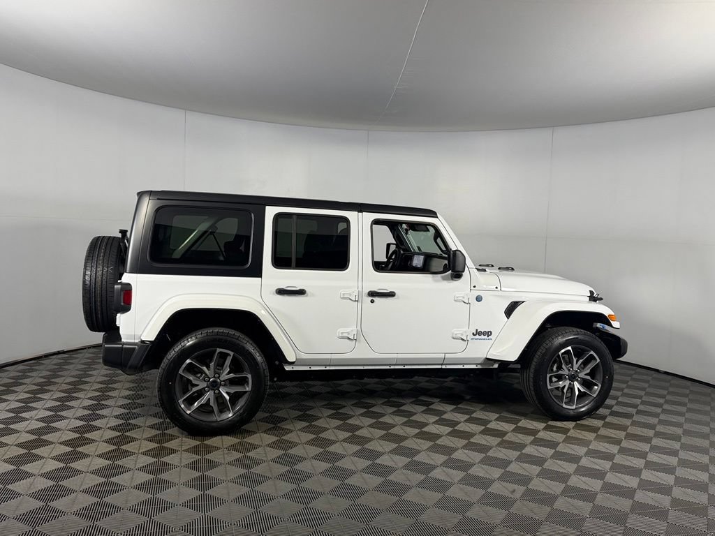Used 2024 Jeep Wrangler Unlimited AWD/4WD image 6