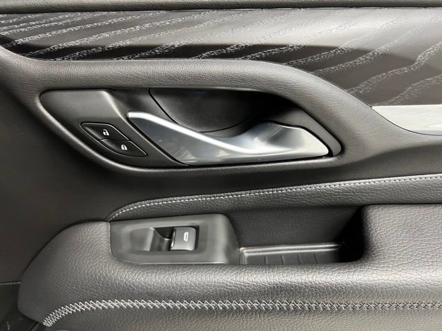 Used 2022 GMC Yukon XL Denali w/ Advanced Technology Package image 54