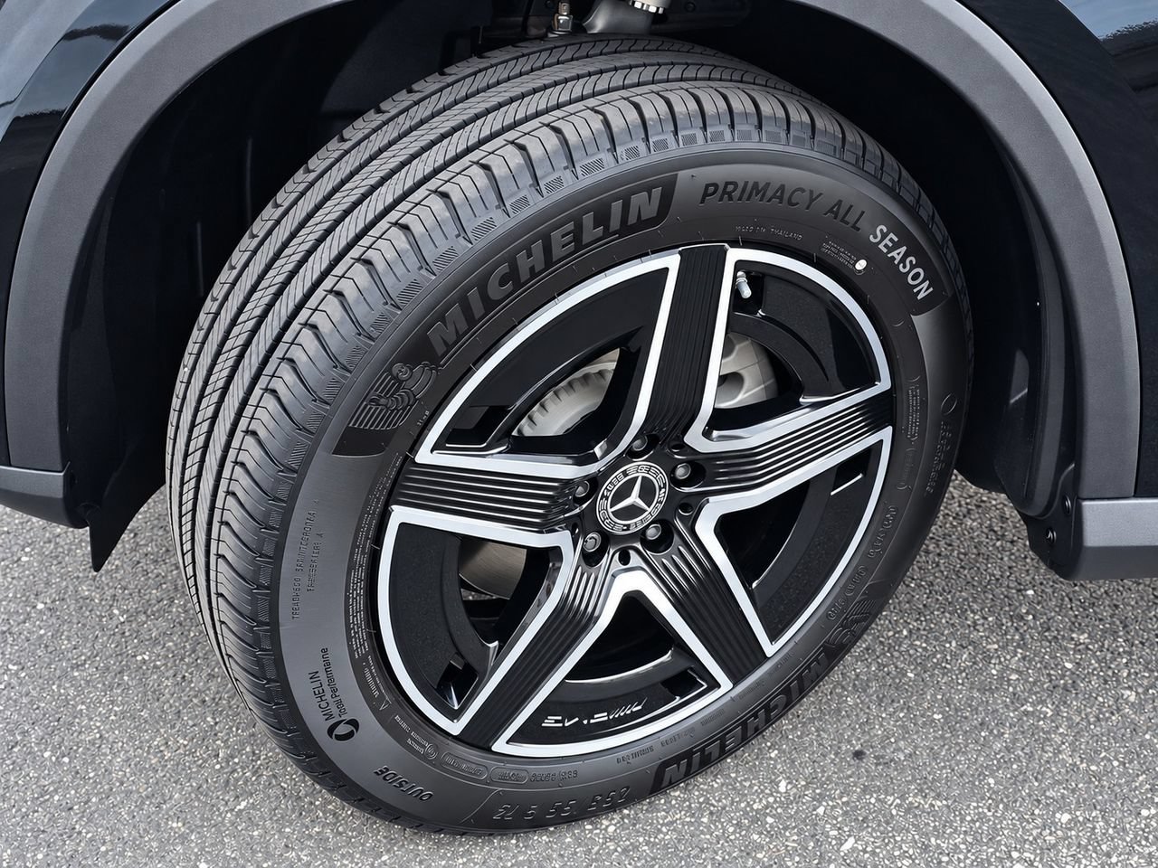 New 2027 Mercedes-Benz GLC 300 4MATIC image 12
