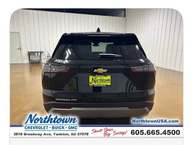 New 2026 Chevrolet Equinox LT AWD/4WD image 4