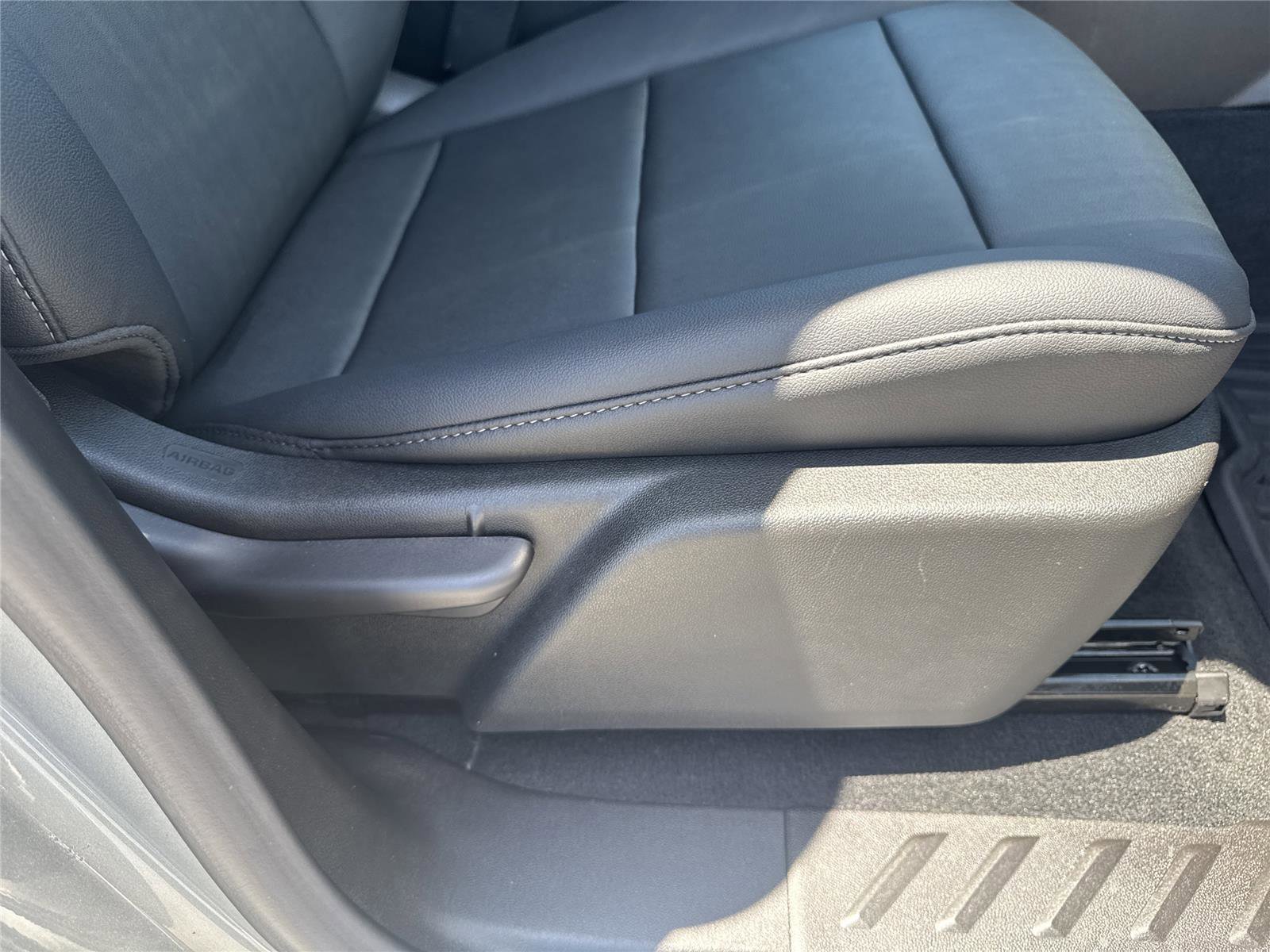 Used 2024 GMC Canyon Elevation w/ Elevation Premium Package RWD image 34