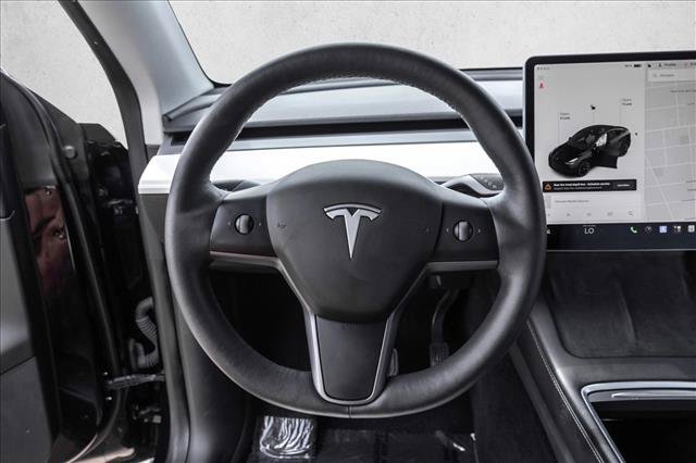 Used 2022 Tesla Model Y Long Range AWD/4WD image 13
