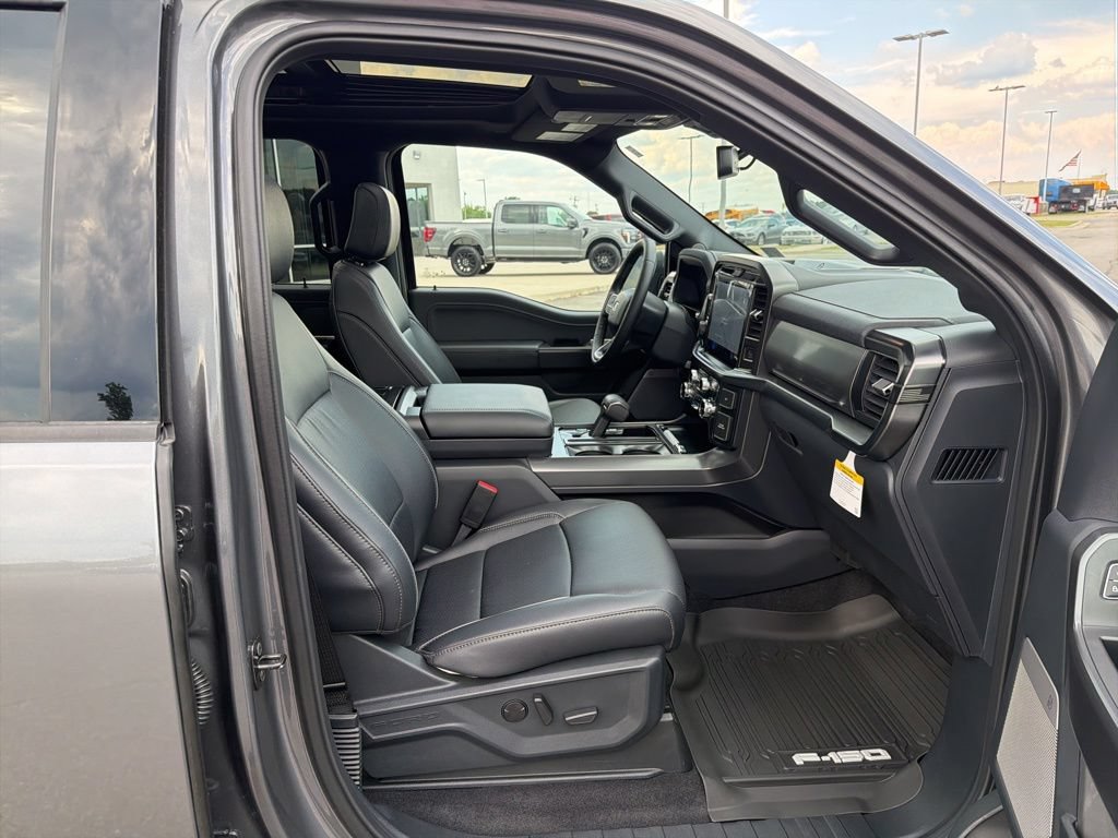New 2026 Ford F150 Lariat w/ Equipment Group 501A Mid AWD/4WD image 20