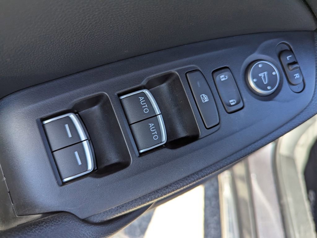 Used 2022 Honda Accord EX-L image 15