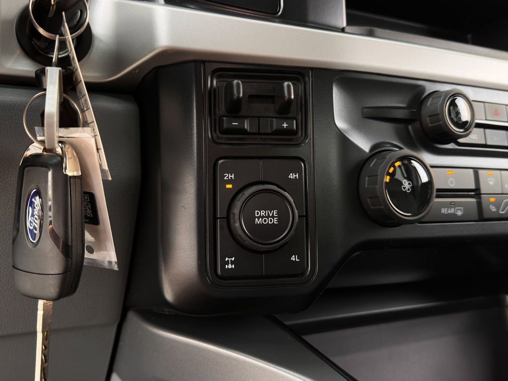 New 2026 Ford F250 XLT w/ FX4 Off-Road Package image 34