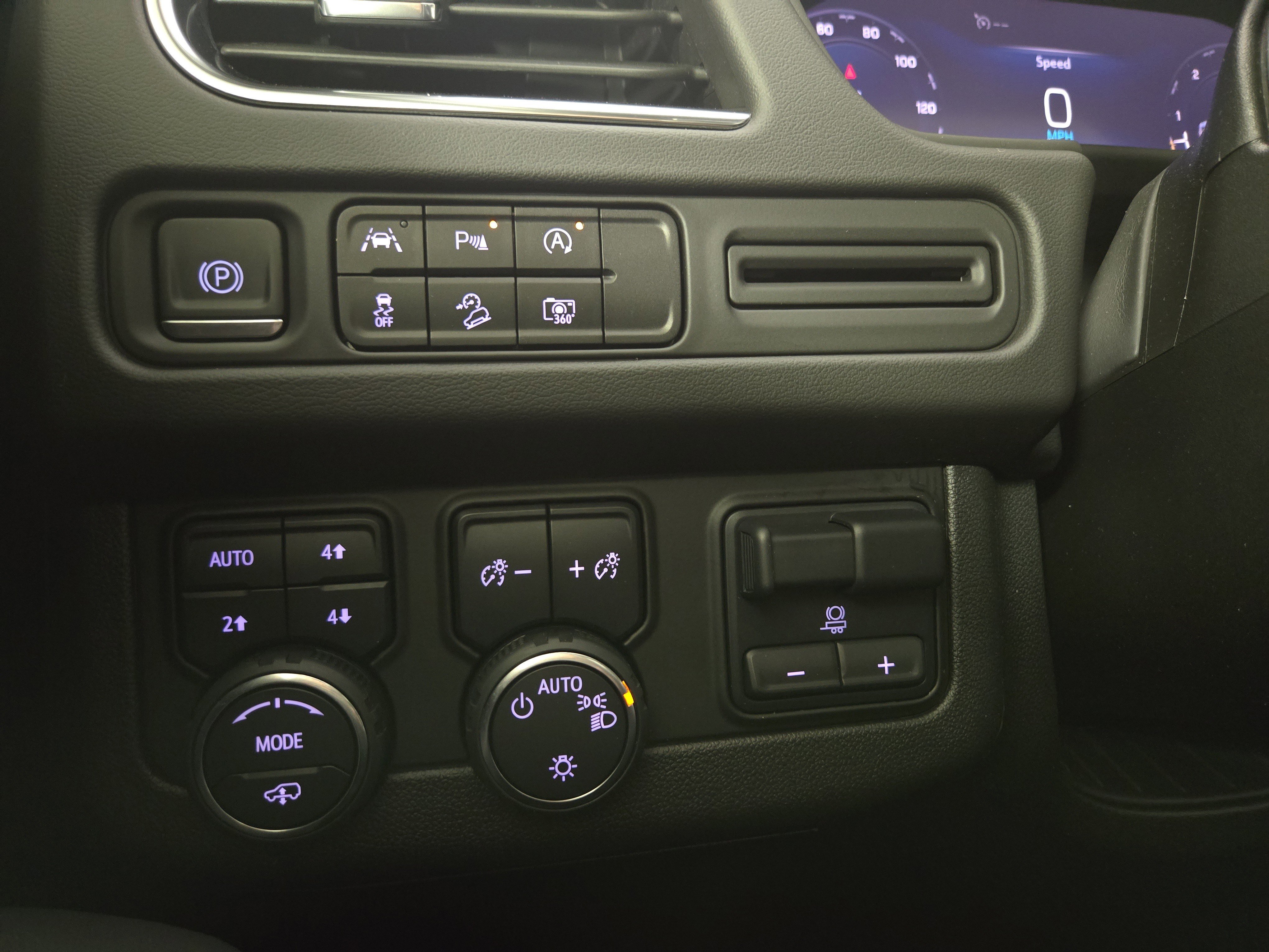 Certified 2023 Chevrolet Tahoe Z71 w/ Z71 Off-Road Package image 27