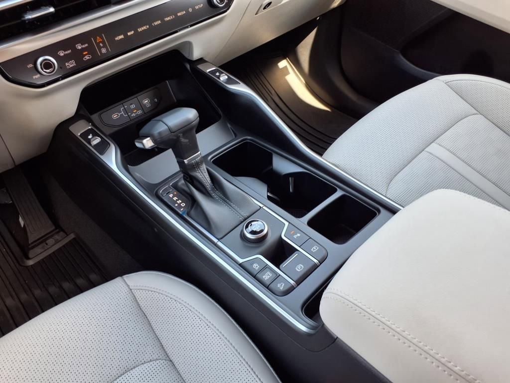 New 2025 Kia Sorento EX image 17