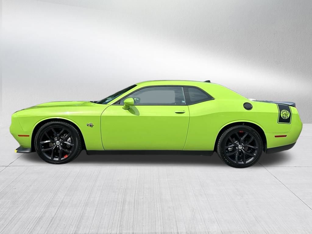 Used 2023 Dodge Challenger R/T RWD image 8