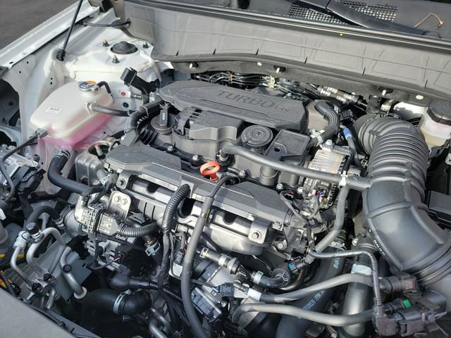 Used 2025 Hyundai Kona Limited image 27