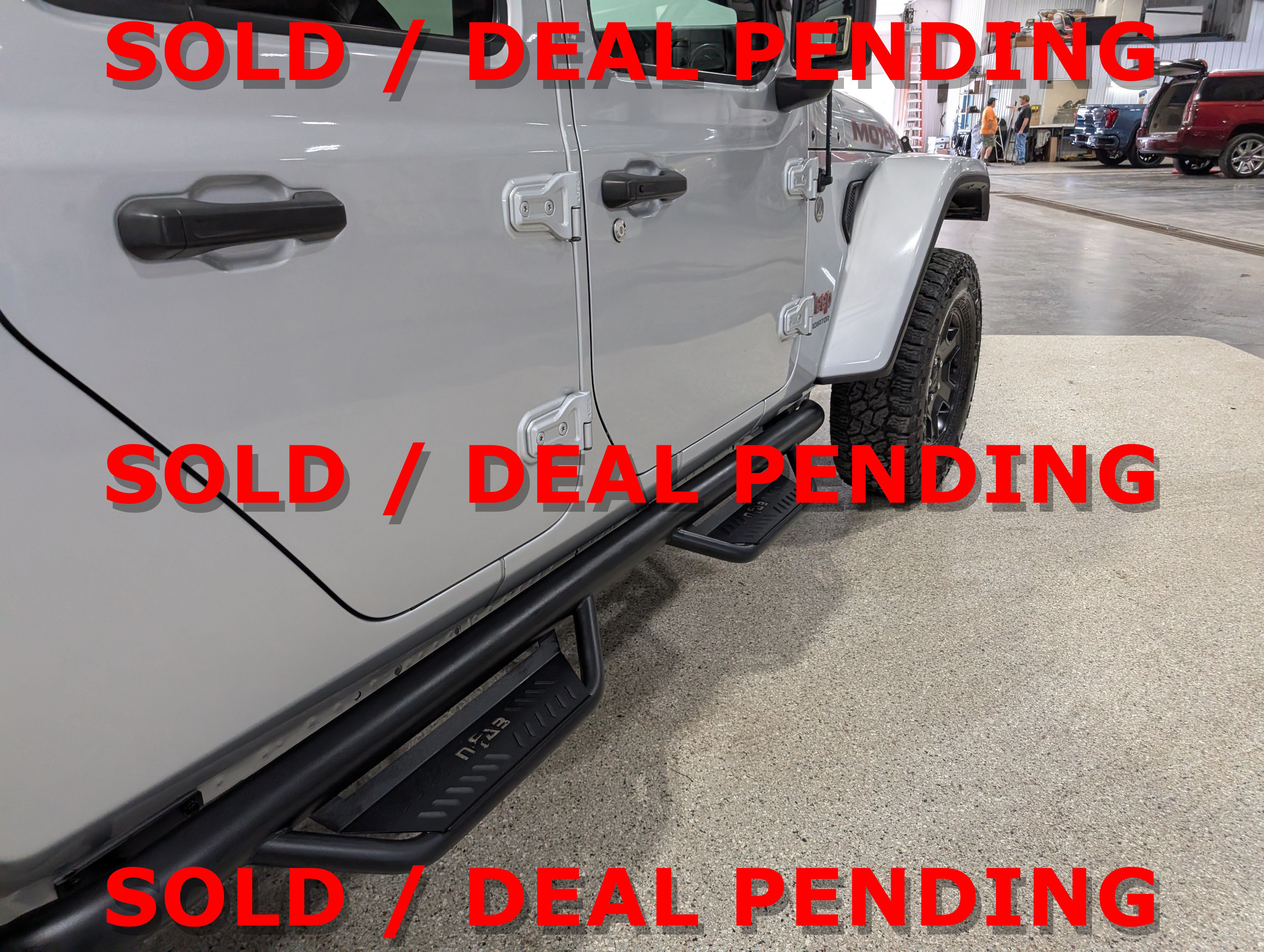 Used 2022 Jeep Gladiator Mojave w/ LED Lighting Group AWD/4WD image 10