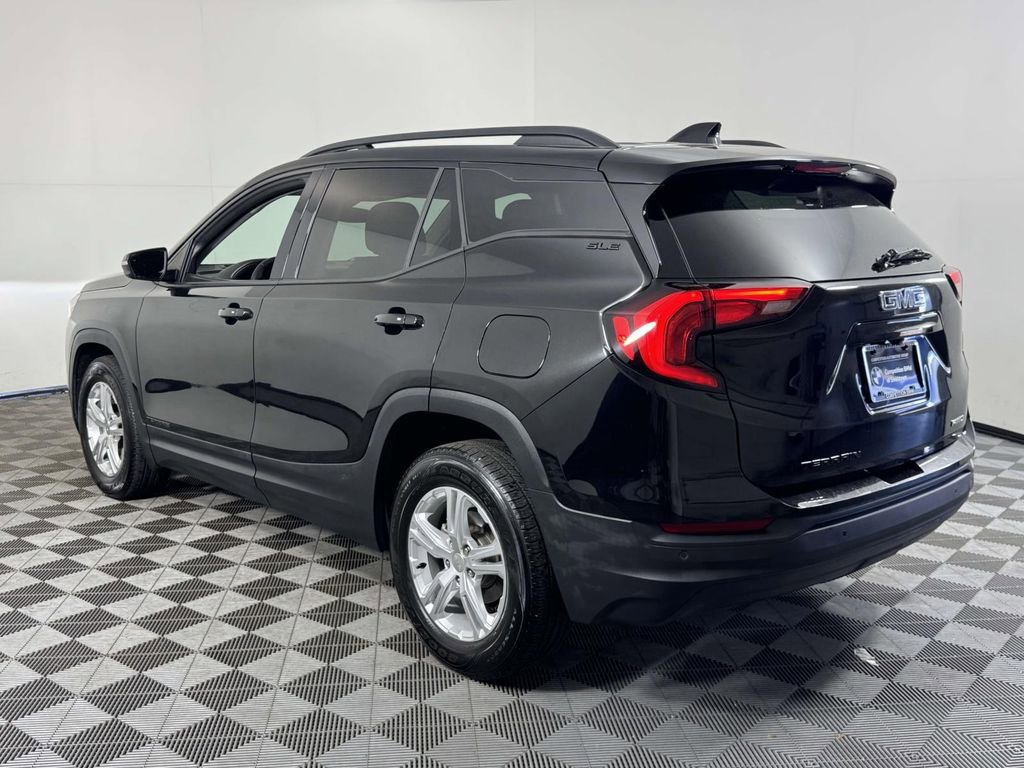 Used 2020 GMC Terrain SLE w/ Driver Convenience Package AWD/4WD image 8