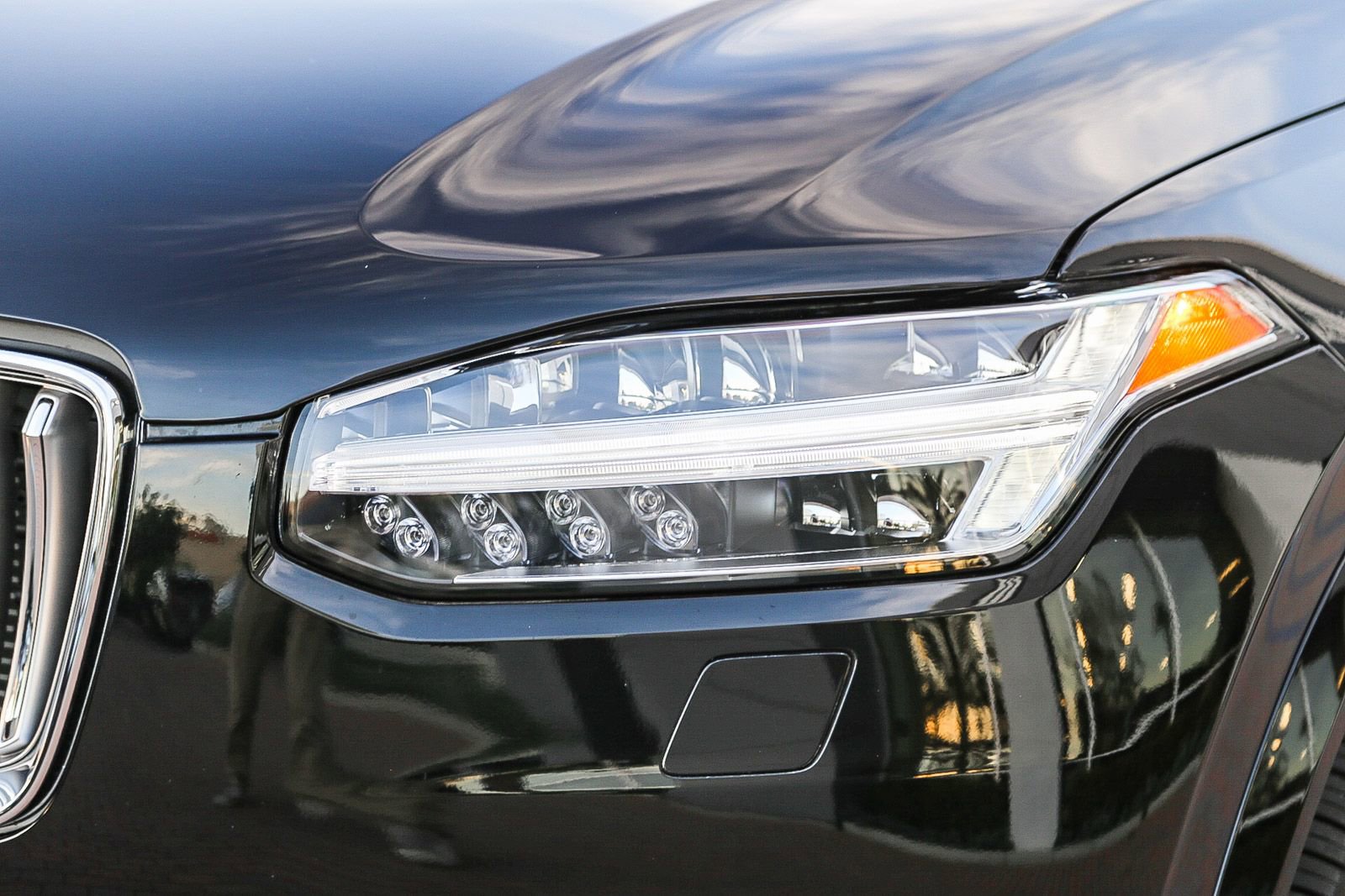 Used 2023 Volvo XC90 T8 Ultimate image 5