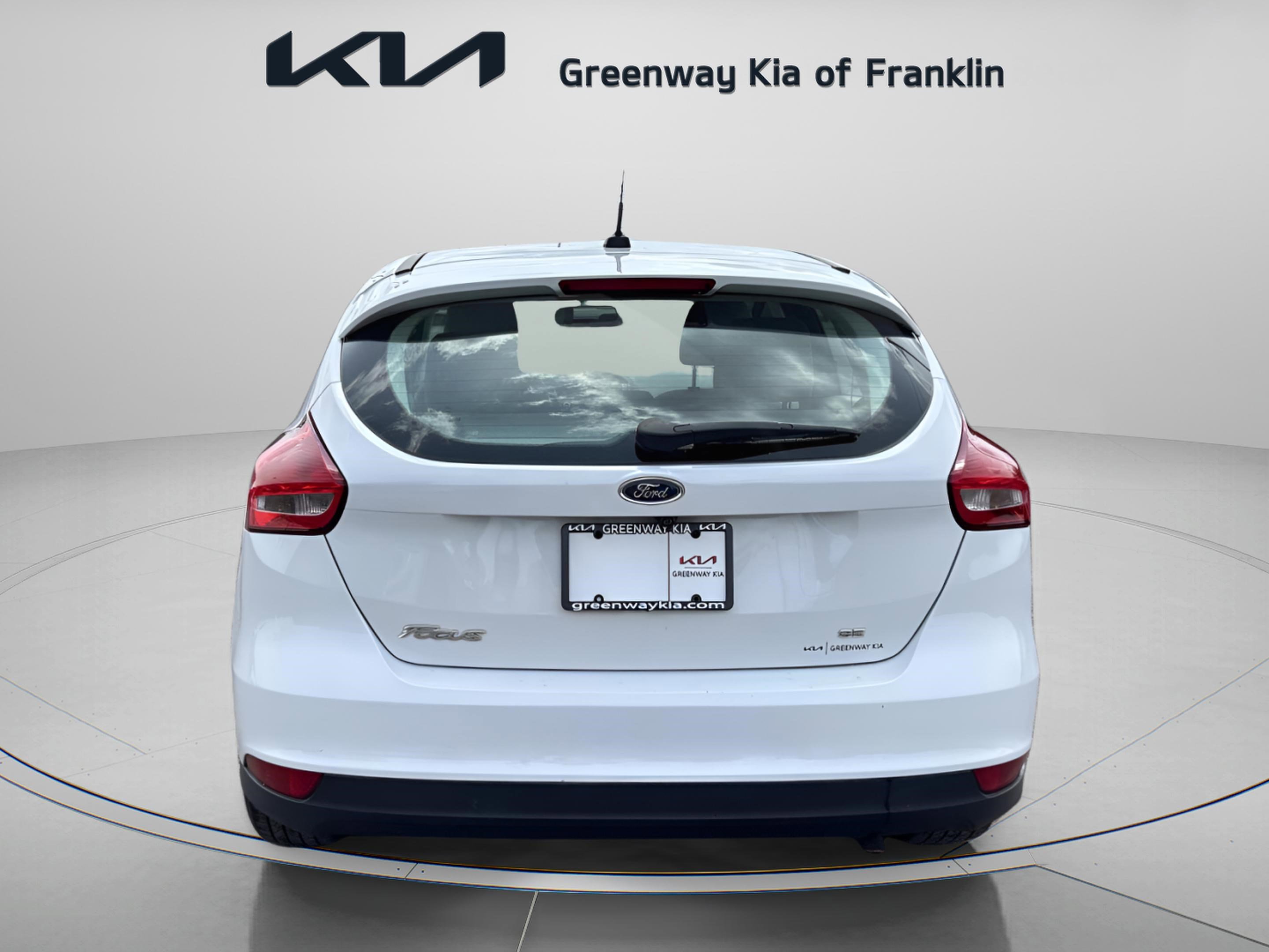 Used 2015 Ford Focus SE FWD image 6