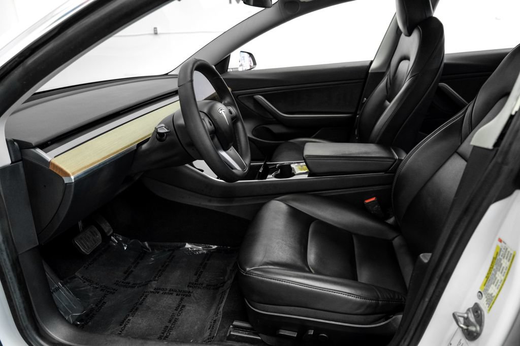 Used 2019 Tesla Model 3 Long Range RWD image 4