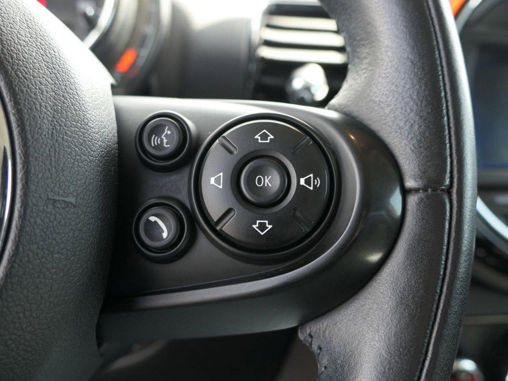 Used 2018 MINI Cooper Clubman FWD image 18