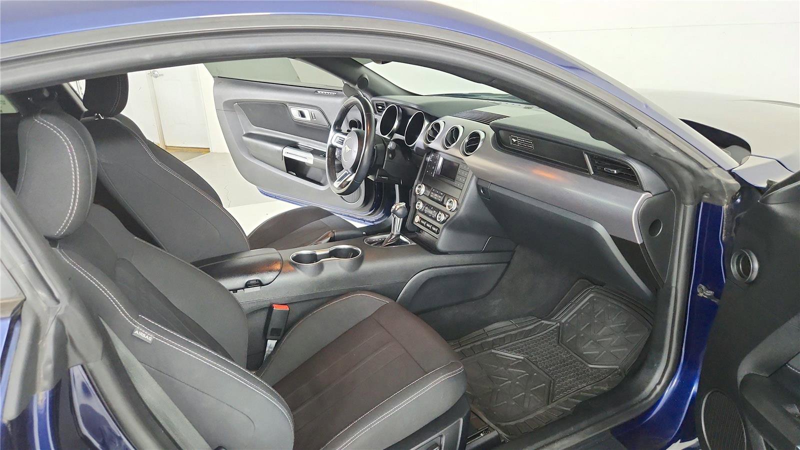Used 2020 Ford Mustang GT w/ Black Accent Package RWD image 16