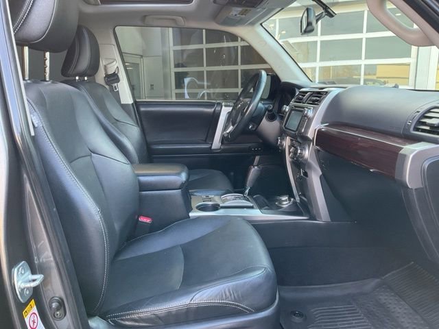 Used 2015 Toyota 4Runner Limited image 19