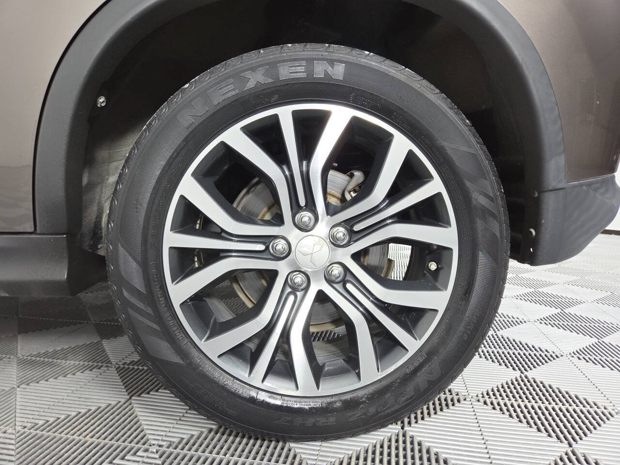 Used 2017 Mitsubishi Outlander Sport SEL AWD/4WD image 11