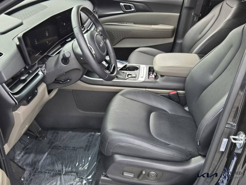 Certified 2026 Kia Carnival image 11