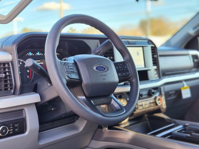 New 2026 Ford F250 XLT w/ FX4 Off-Road Package AWD/4WD image 19