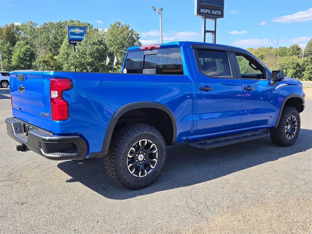 New 2026 Chevrolet Silverado 1500 ZR2 image 4