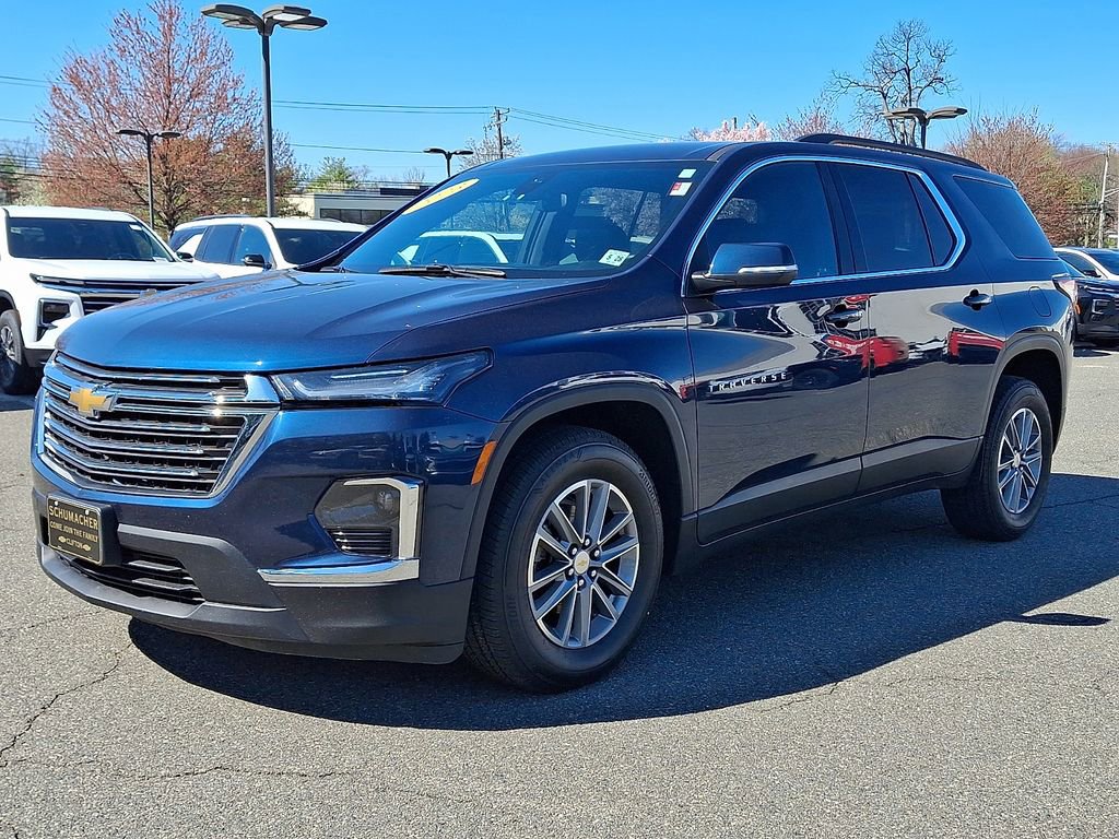 Certified 2023 Chevrolet Traverse LT image 3