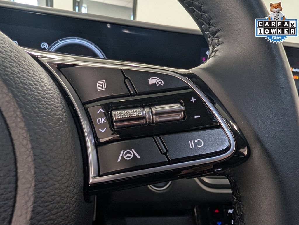 Certified 2025 Kia Seltos EX AWD/4WD image 19
