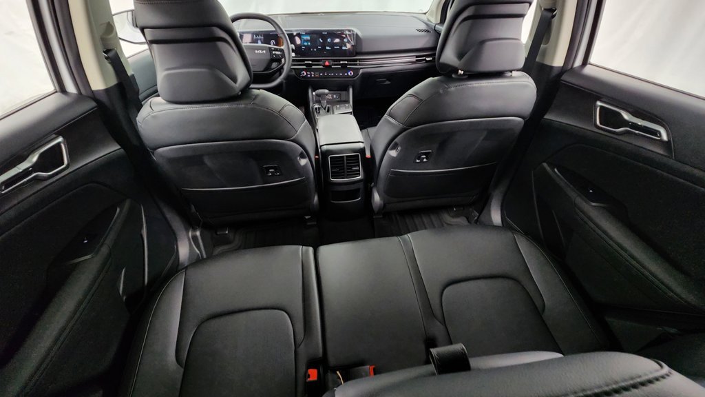 New 2026 Kia Sportage EX w/ EX Panorama Roof Package FWD image 17