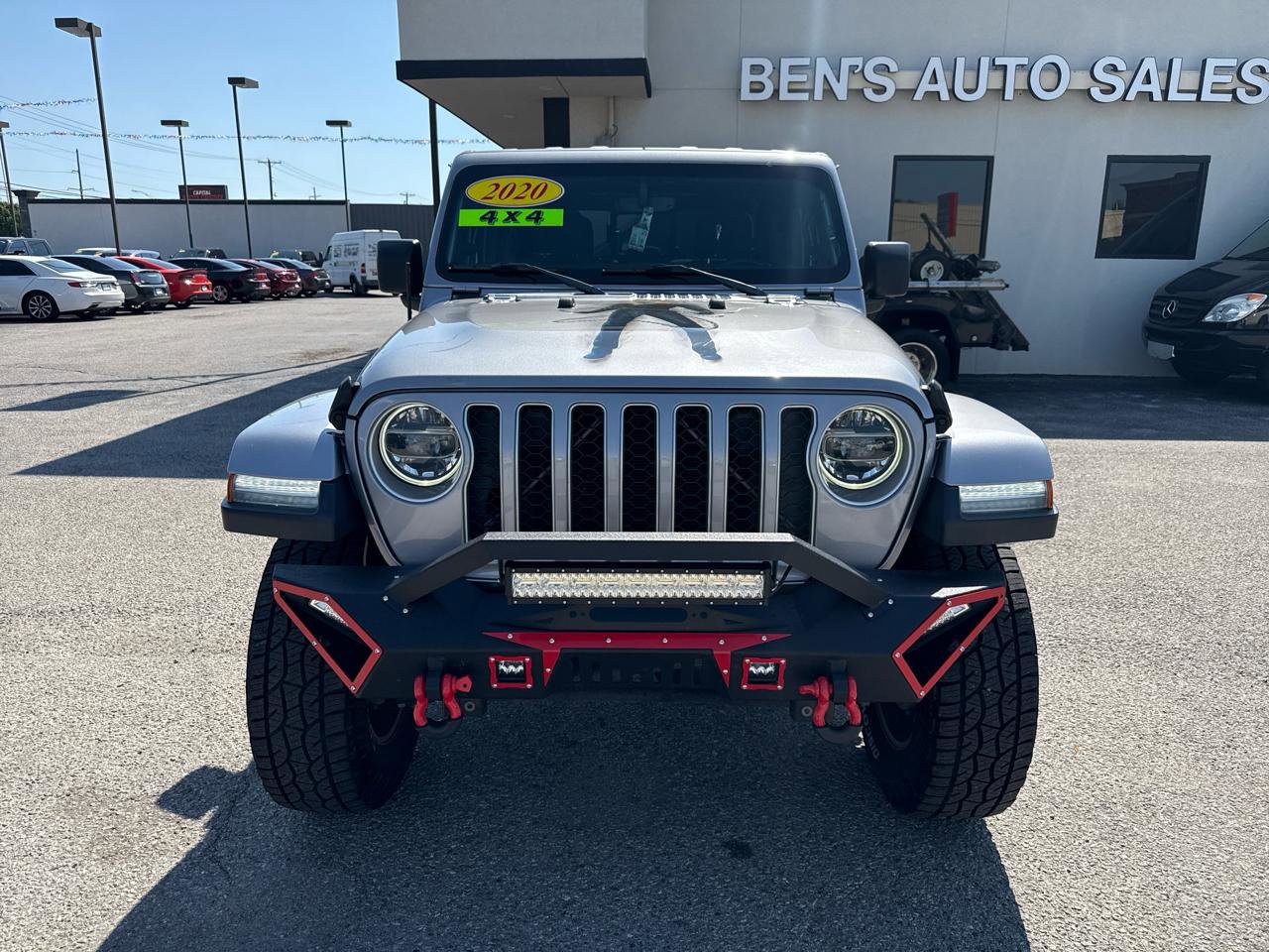 Used 2020 Jeep Gladiator Overland AWD/4WD image 3