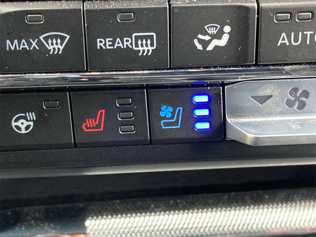 Used 2025 Ford F150 Raptor image 16