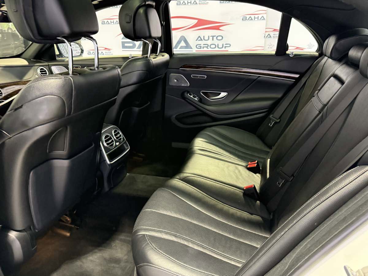 Used 2019 Mercedes-Benz S 450 4MATIC Sedan w/ Premium Package image 45