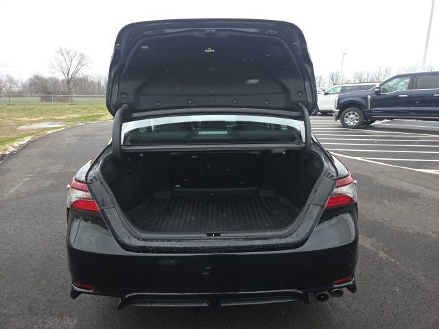 Used 2023 Toyota Camry SE w/ Convenience Package image 10