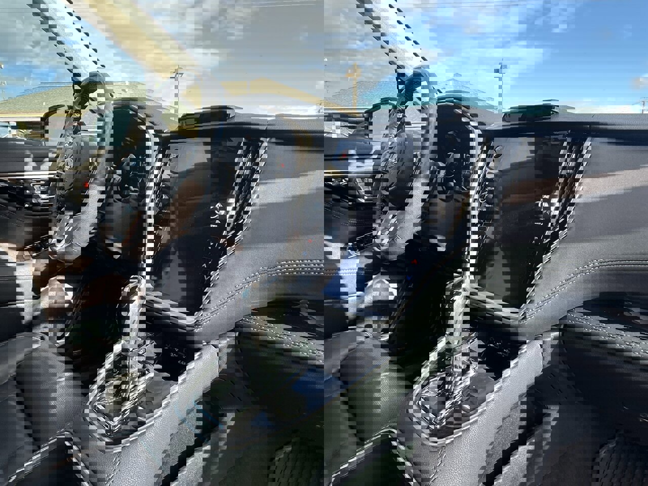 Used 2023 Subaru Outback Limited w/ Popular Package #2 image 7