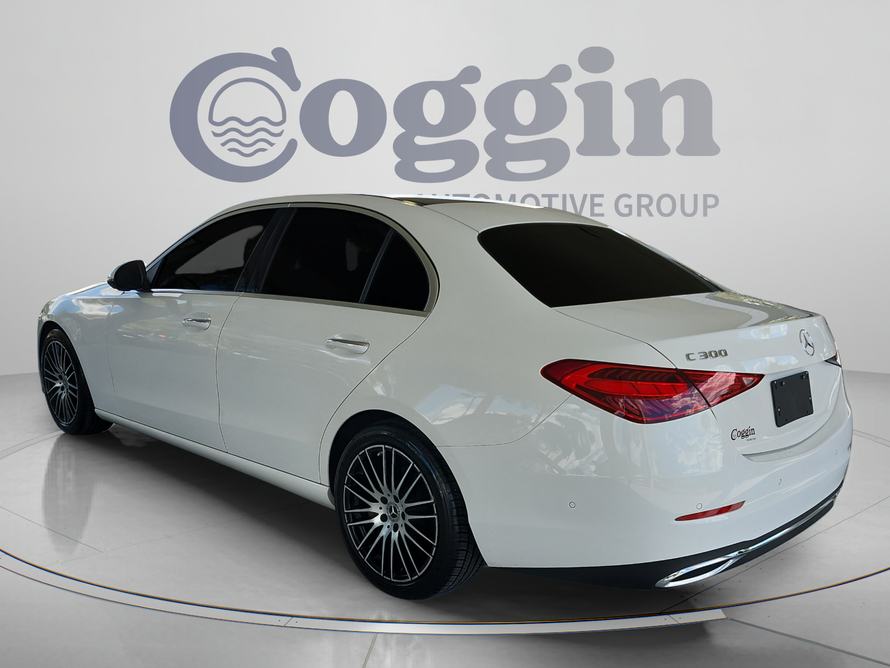 Used 2024 Mercedes-Benz C 300 Sedan image 3