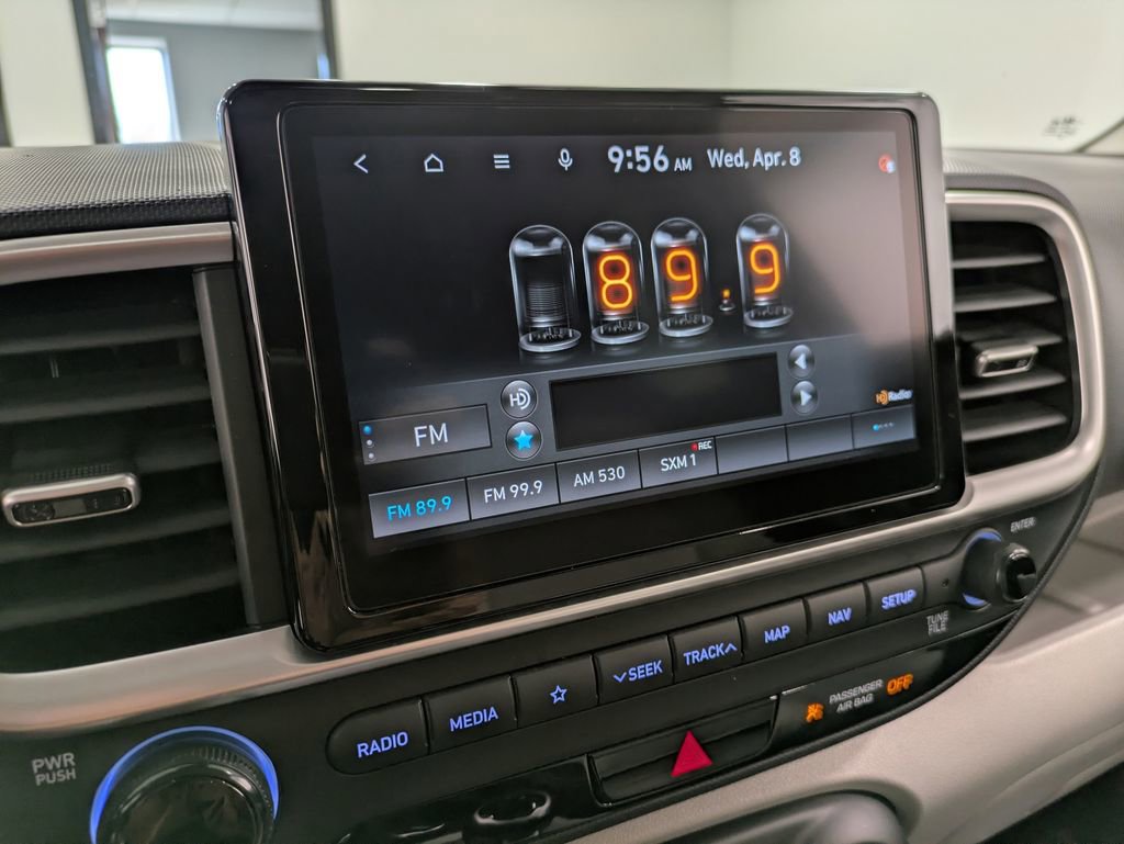 Used 2021 Hyundai Venue SEL w/ Premium Package image 13