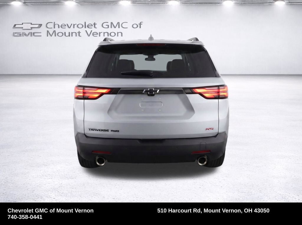 Used 2024 Chevrolet Traverse RS w/ LPO, Floor Liner Package AWD/4WD image 16