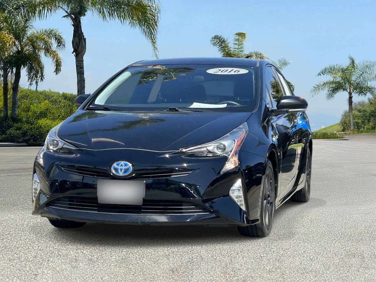 Used 2016 Toyota Prius Three Touring w/ Preferred Accessory Package FWD image 7