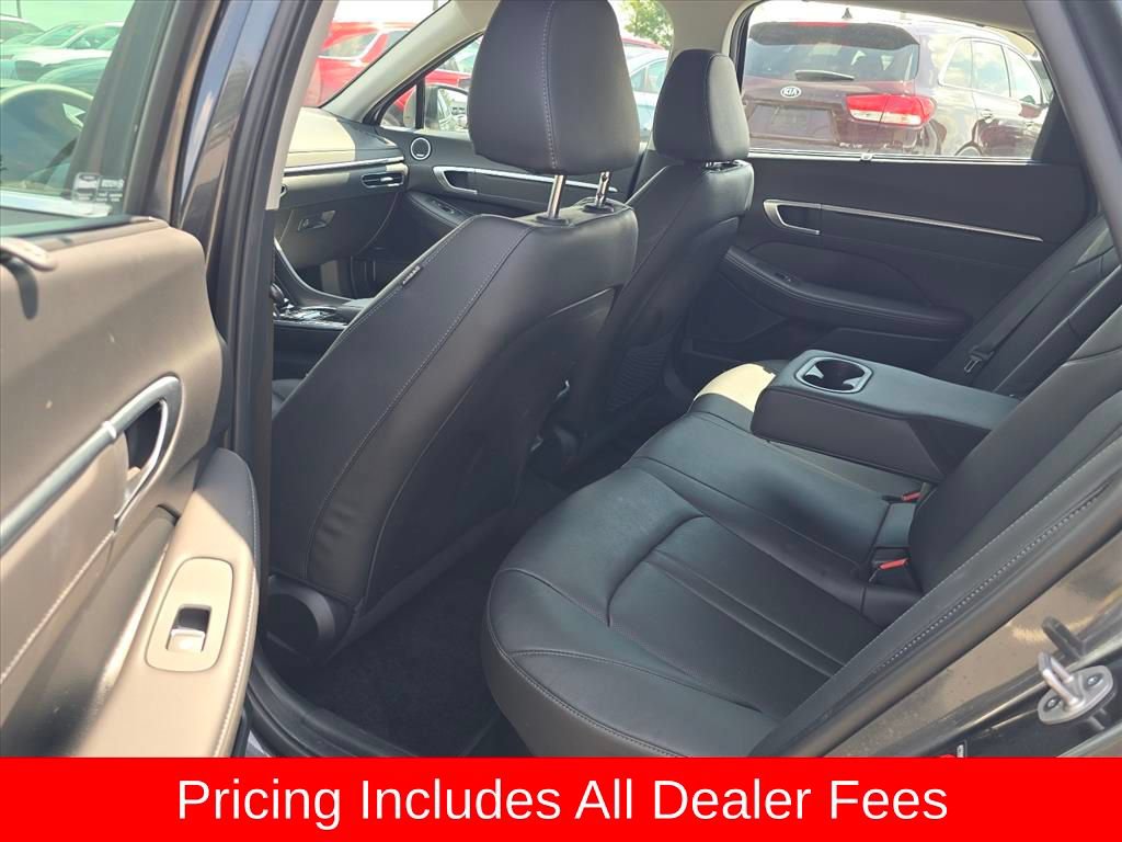 Used 2023 Hyundai Sonata Limited w/ Cargo Package FWD image 10