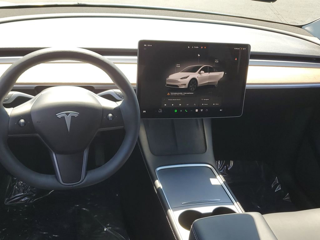 Used 2024 Tesla Model Y Long Range image 16