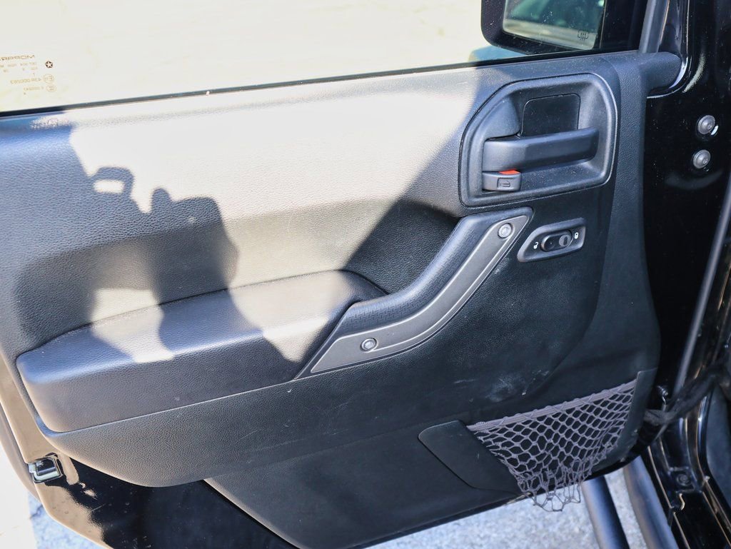 Used 2018 Jeep Wrangler Unlimited Sport S image 9