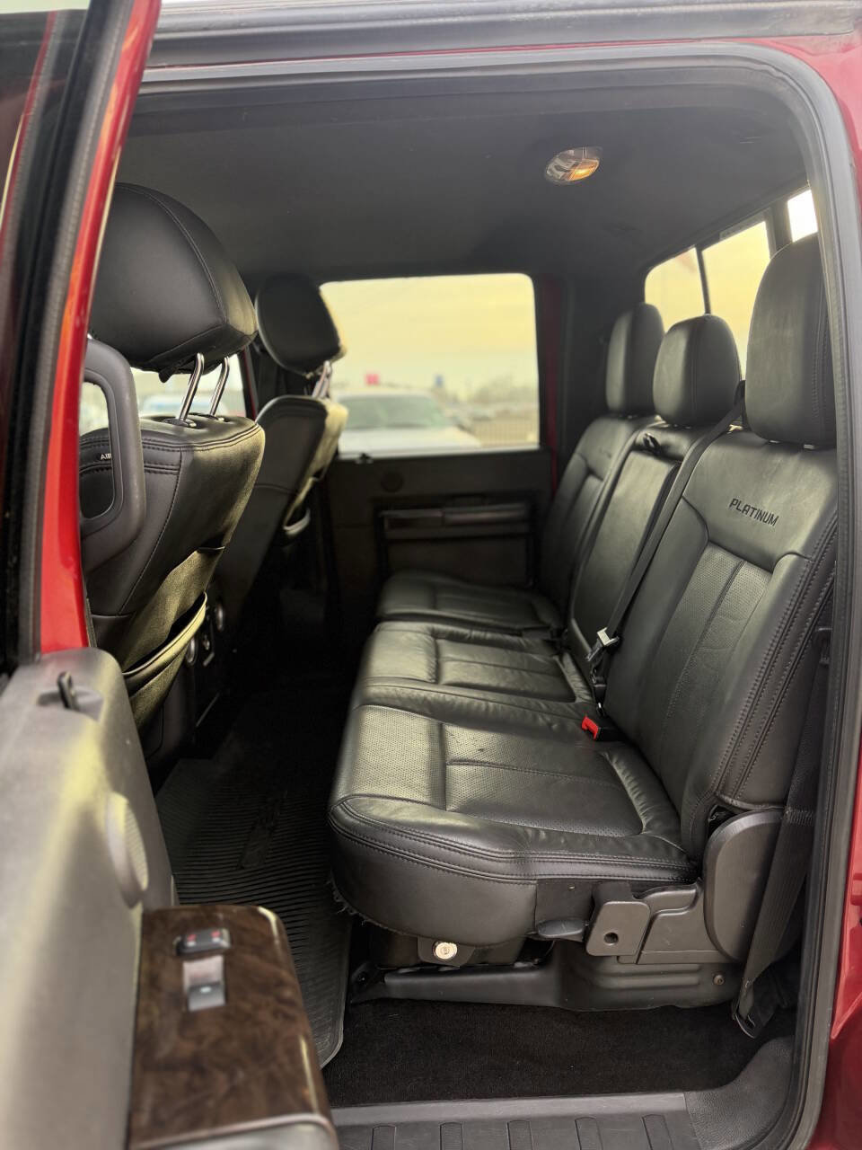 Used 2016 Ford F350 Platinum image 9