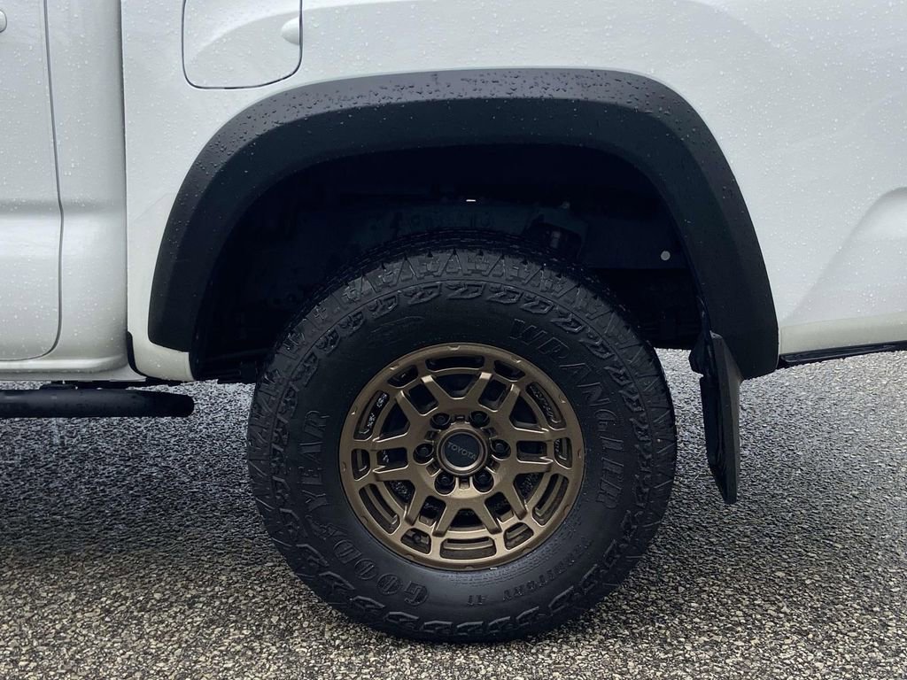 Used 2023 Toyota Tacoma 4x4 Double Cab w/ Trail Edition image 6