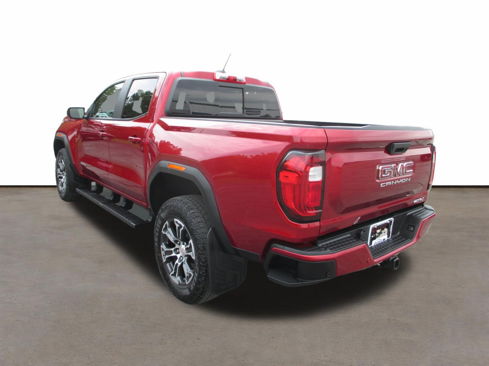 Used 2023 GMC Canyon AT4 w/ AT4 Premium Package AWD/4WD image 5