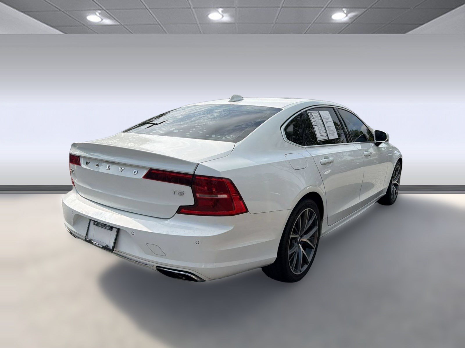 Used 2019 Volvo S90 T5 Momentum FWD image 9