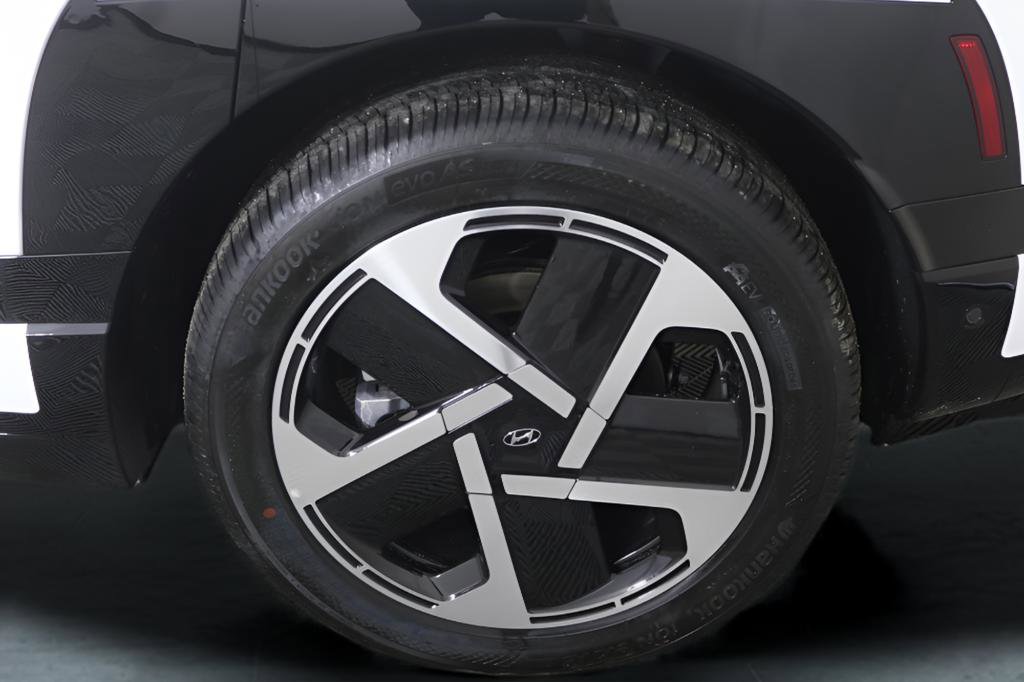 New 2026 Hyundai Ioniq 9 Limited image 18