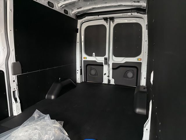 New 2026 Ford Transit 250 148 Medium Roof w/ Load Area Protection Package RWD image 13
