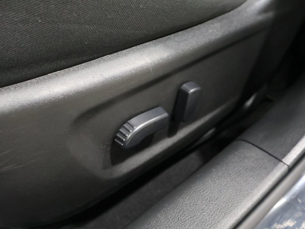 Used 2024 Nissan Altima 2.5 SV image 12