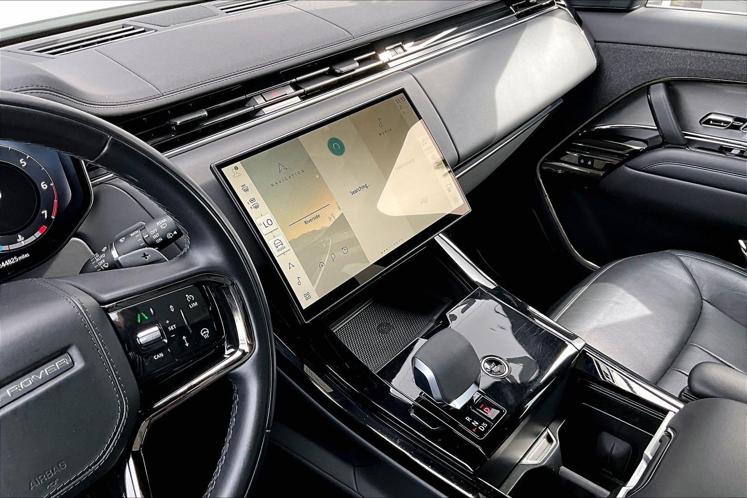 Used 2024 Land Rover Range Rover Sport Dynamic SE image 32