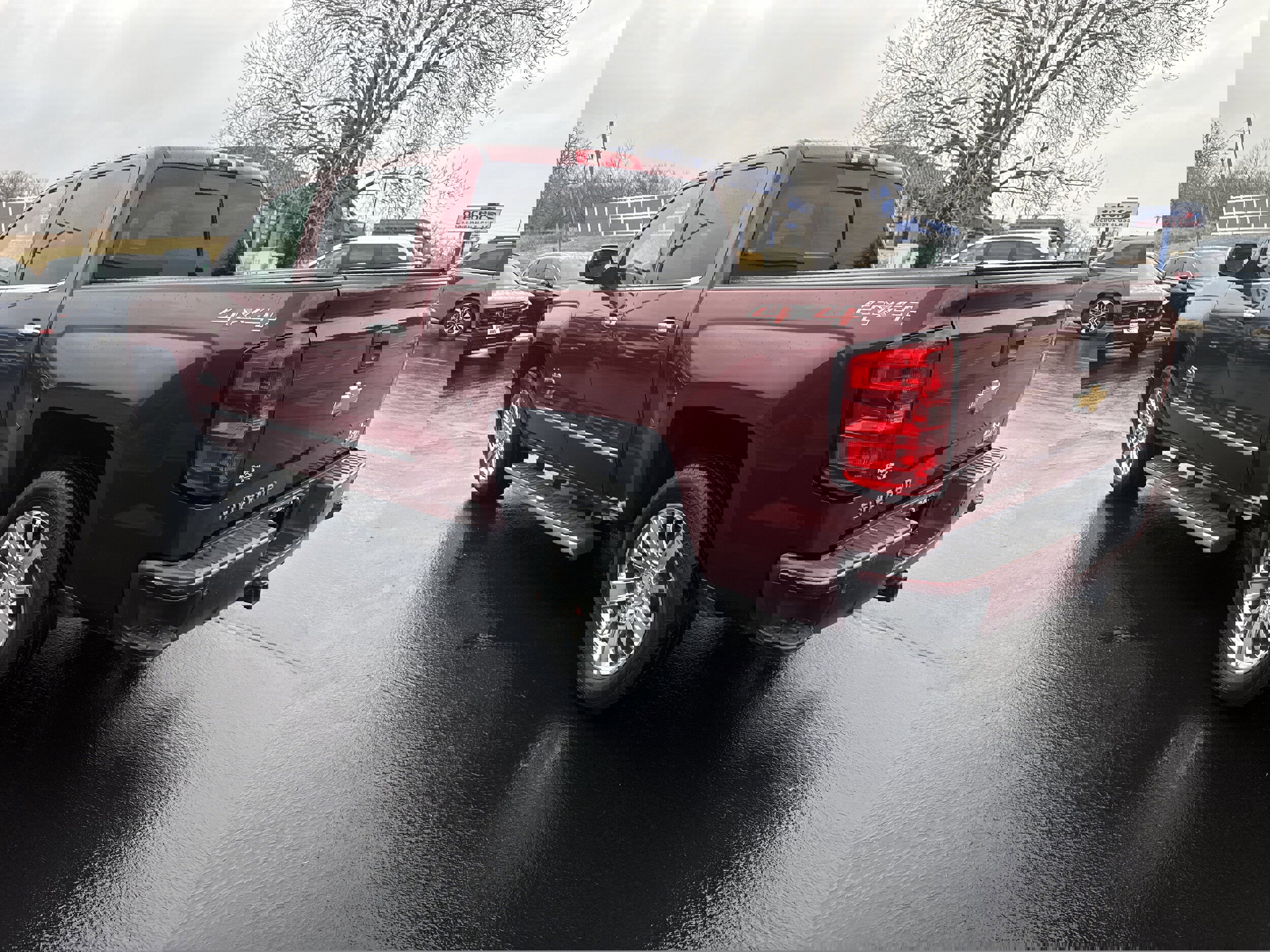 Used 2015 Chevrolet Silverado 1500 High Country w/ High Country Premium Package image 11