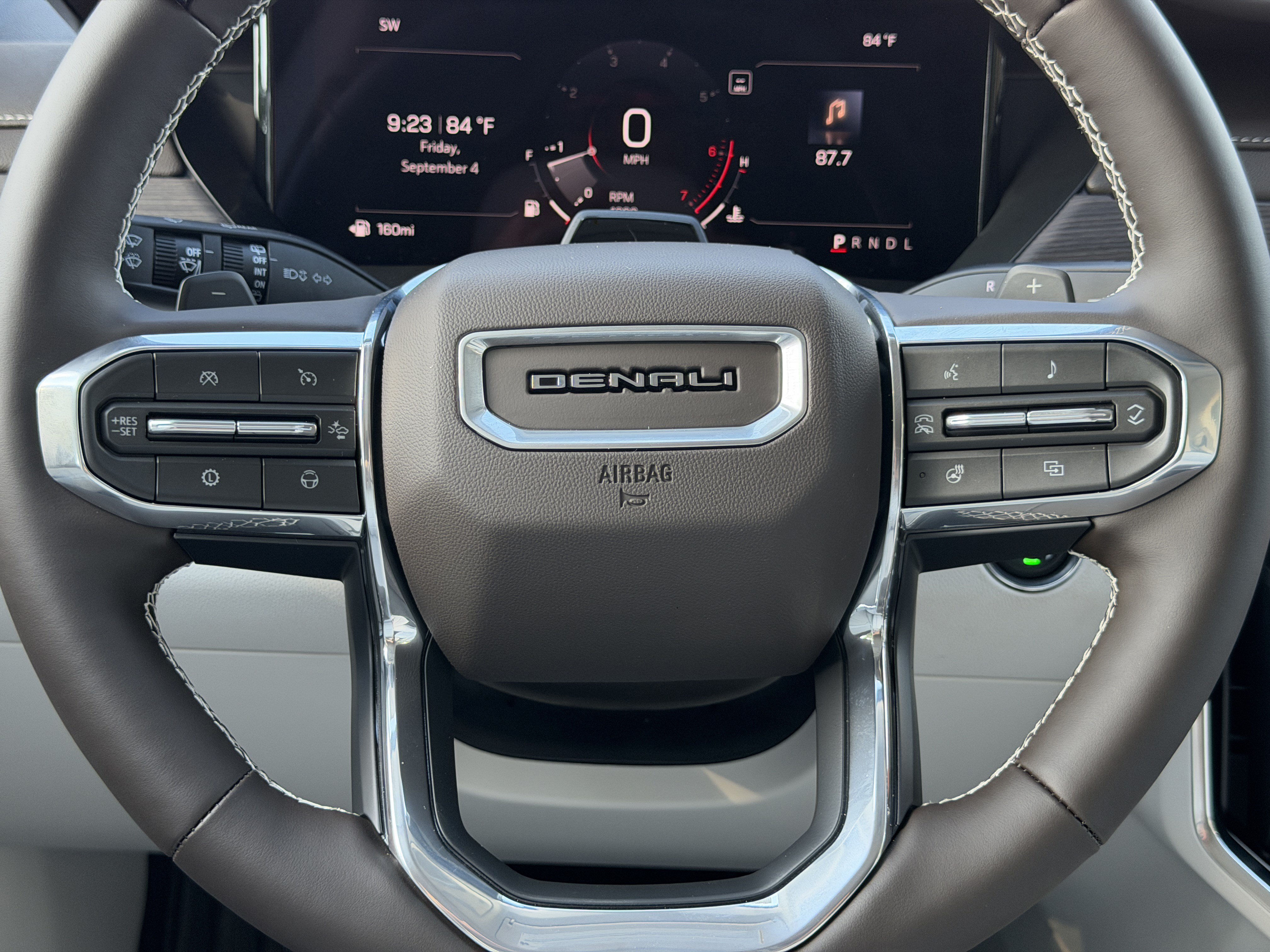 New 2027 GMC Acadia Denali w/ Denali Reserve Package FWD image 36